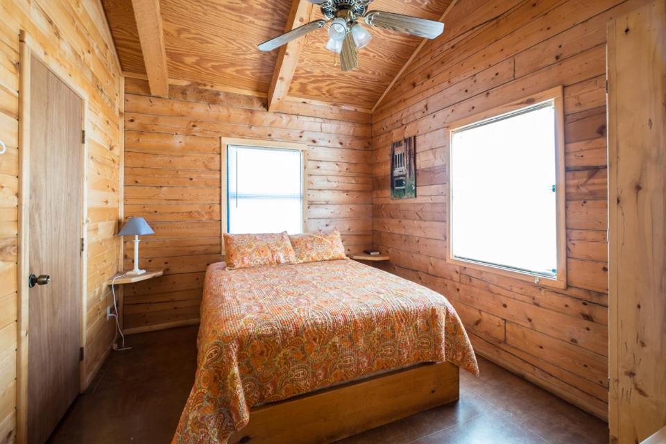 River Bluff Cabins Rio Frio Oda fotoğraf