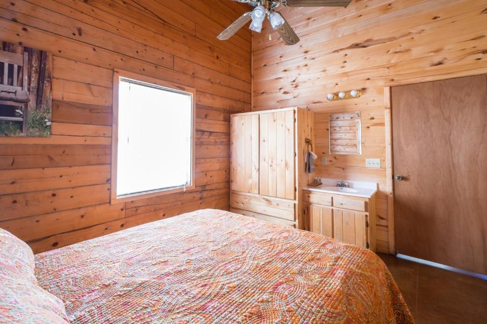 River Bluff Cabins Rio Frio Oda fotoğraf