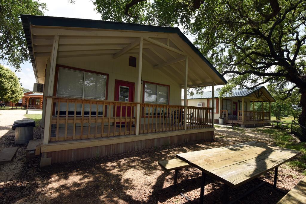 River Bluff Cabins Rio Frio Dış mekan fotoğraf