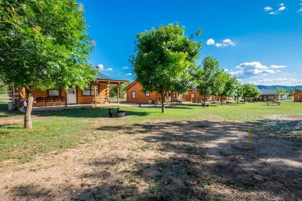 River Bluff Cabins Rio Frio Dış mekan fotoğraf